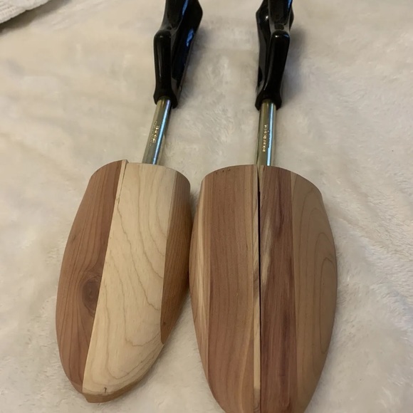 Vintage cedar, shoehorns, great condition adjust smoothly - Picture 6 of 10